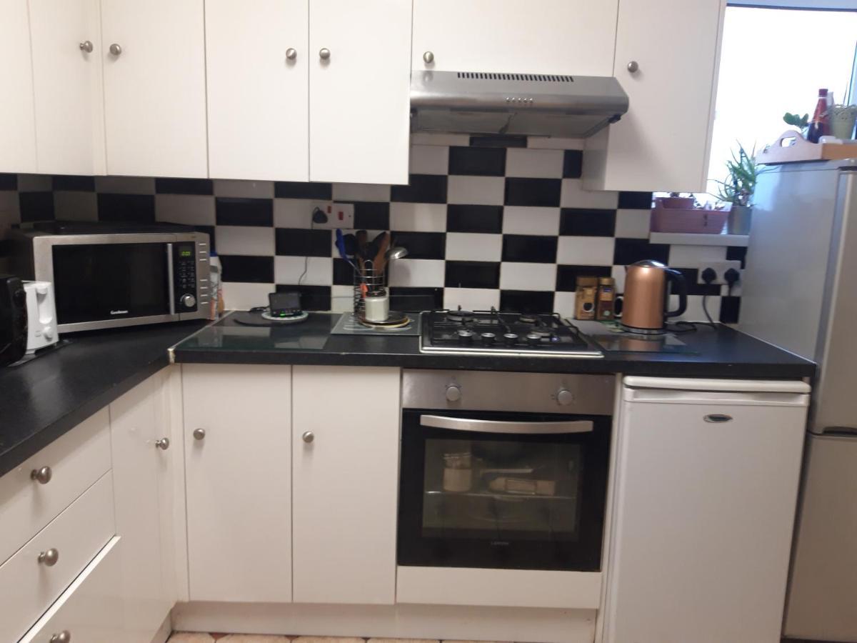 61 Apartment Winchester Ngoại thất bức ảnh